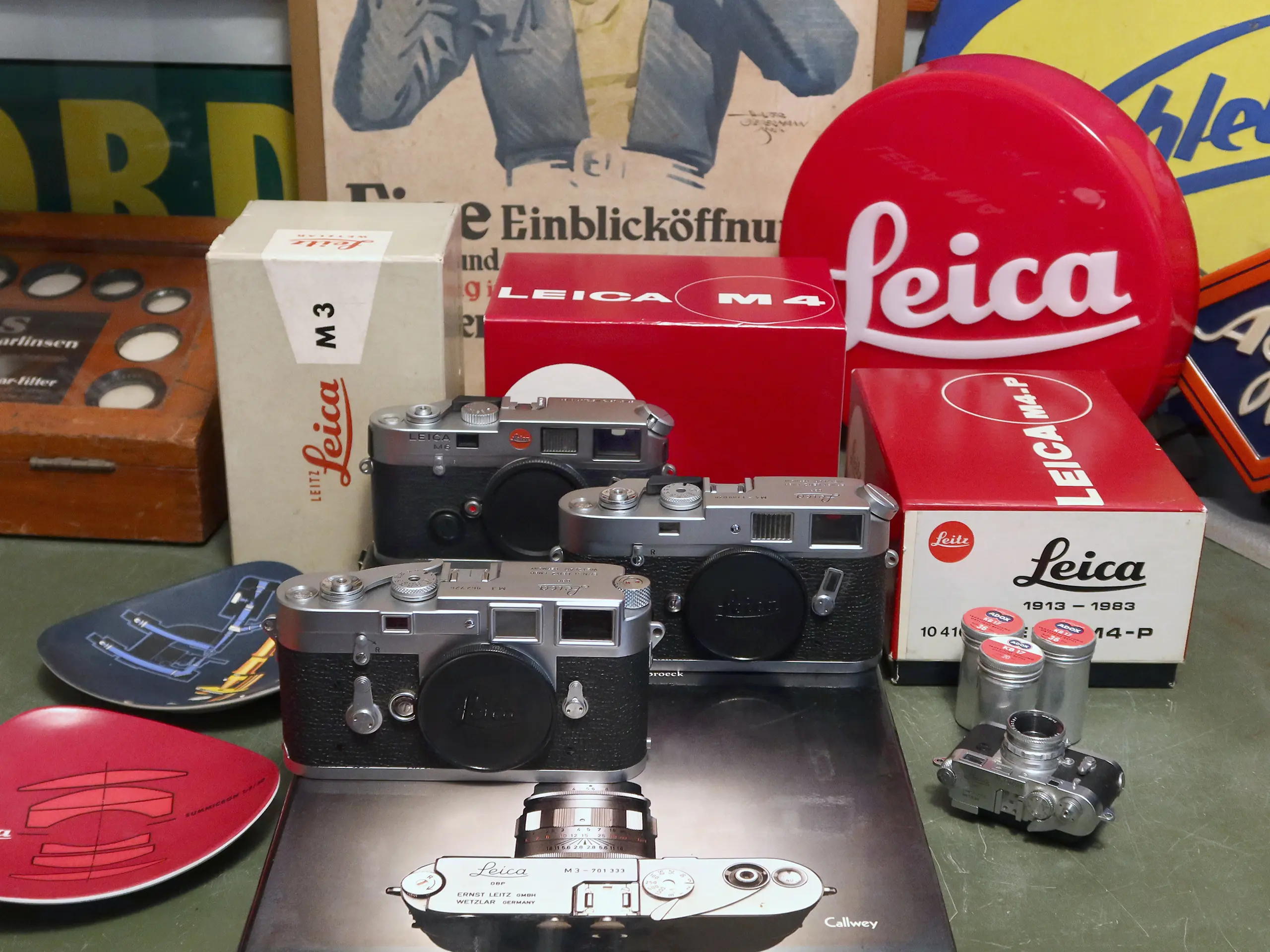 Leica Kameras mit Originalkartons