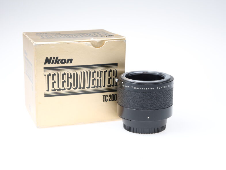 Nikon TC-200 2x Teleconverter