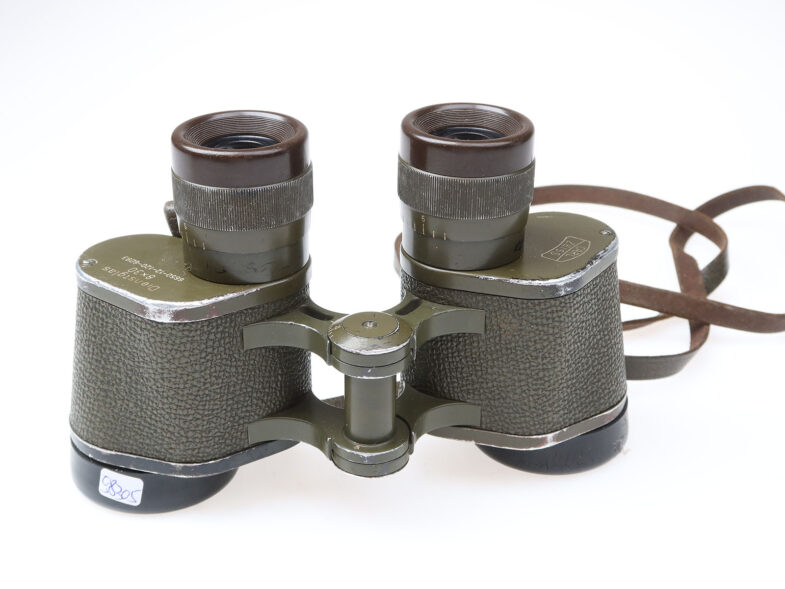 Zeiss 8x30 Dienstglas Bundeswehreigentum Strichplatte Fernglas binoculars  98305 – Bild 2