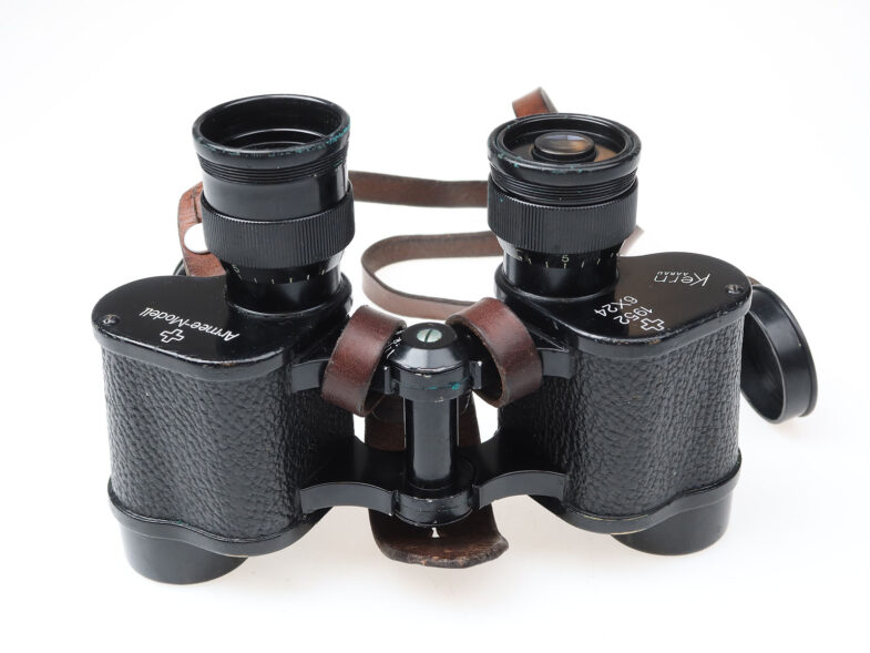 Kern AR 6x24 1952 Armee Modell Fernglas Strichplatte binoculars  98281 – Bild 2