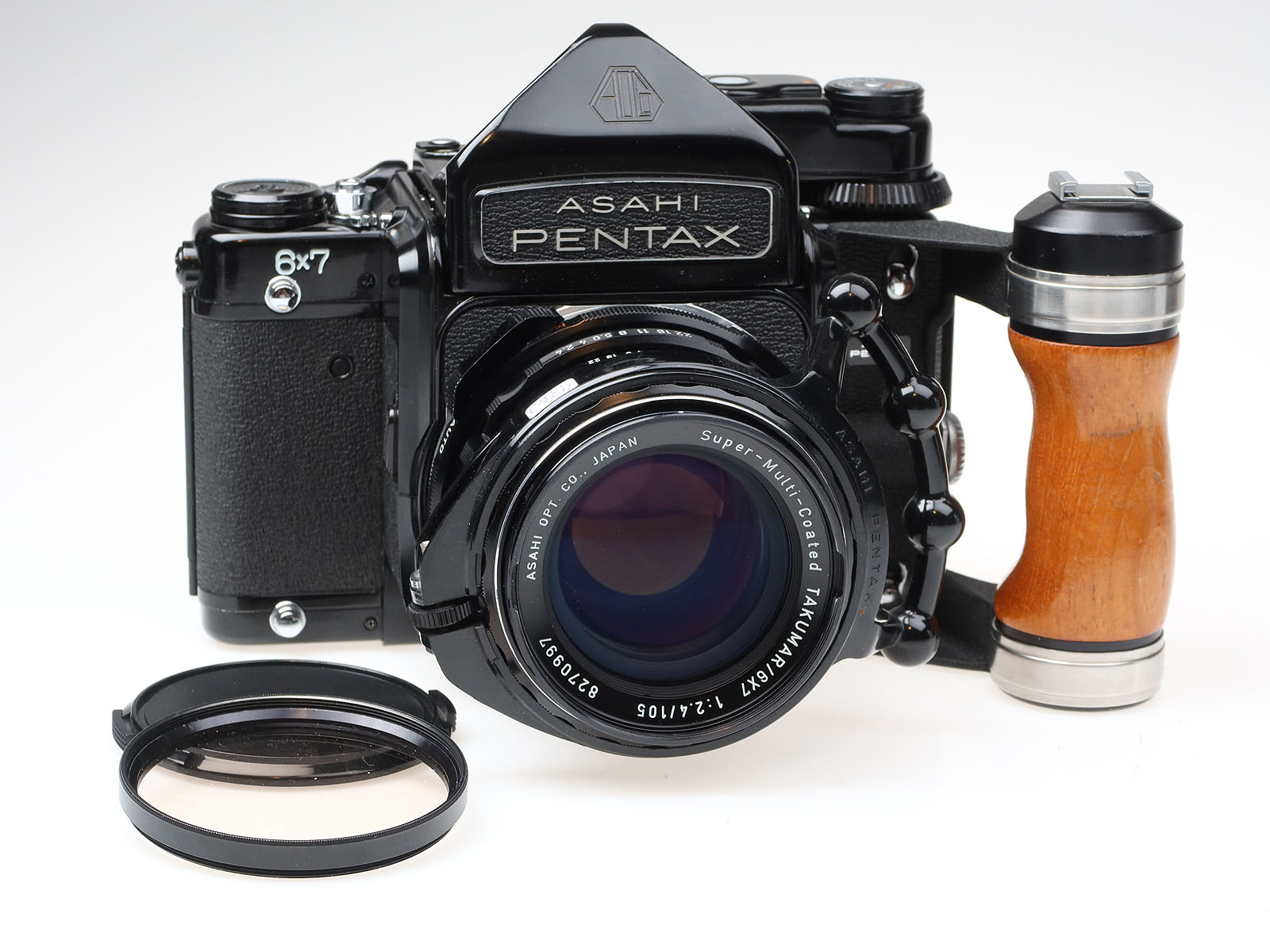 IMG_9716 Pentax 6x7 Holzgriff Kamera
