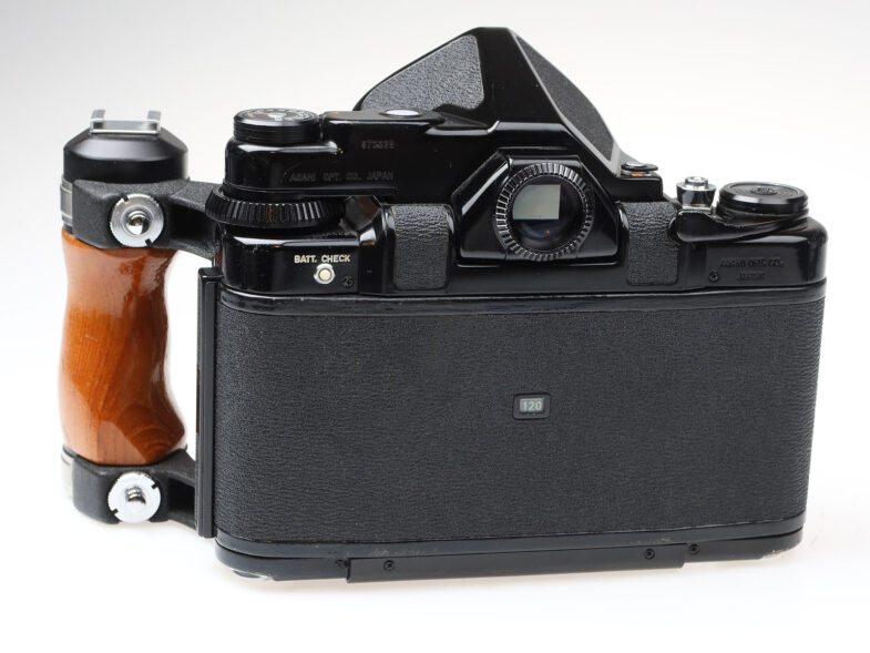 Pentax 6x7 Holzgriff Kamera camera Takumar 105mm f2.4 Objektiv lens 98166/98167 – Bild 4