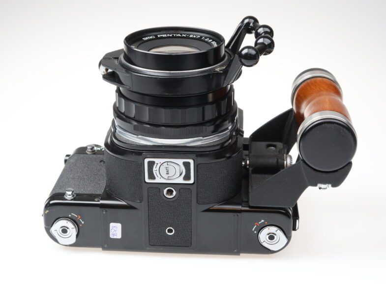 Pentax 6x7 Holzgriff Kamera 90mm f2.8 Objektiv lens 98528 near mint – Bild 9