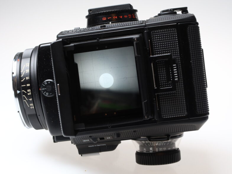 Rolleiflex SL 66SE Kamera Planar 80mm f 2.8 HFT Objektiv Rollei 98220 near mint (Kopie) – Bild 7