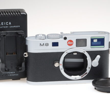 Leica M8 chrome 10702 Leitz only 8700 shoots Leitz