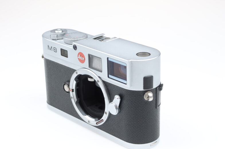 Leica M8 chrome 10702 Leitz only 8700 shoots Leitz 98669 – Bild 3