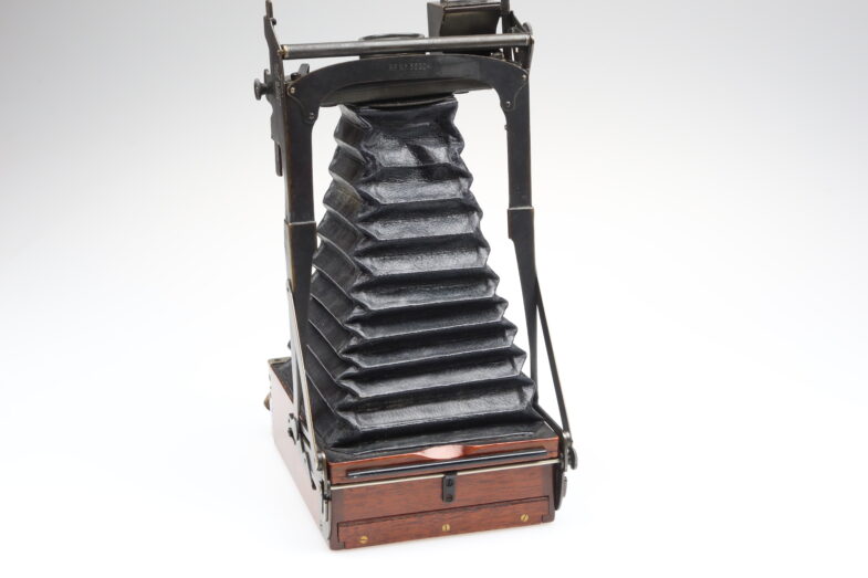 Nydia Newman&Guardia London Holzkamera Ross London f6.3 lens 99061 - Image 8