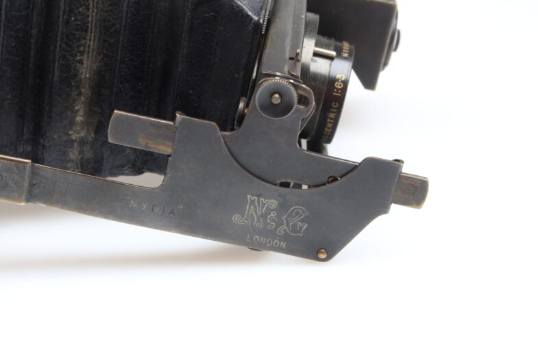 Nydia Newman&Guardia London Holzkamera Ross London f6.3 lens 99061 - Image 9