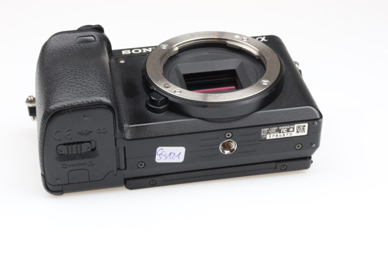 SONY alpha 6300 4K Kamera camera 17800 Auslösungen 99121 - Image 8