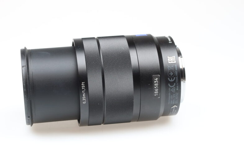Carl Zeiss Vario-Tessar E 16-70mm f4 ZA OSS Objektiv Sony E Anschluss 99122 – Bild 2
