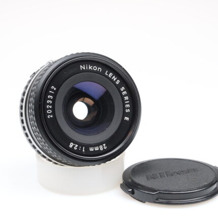 Nikon 28mm f2.8 Serie E AiS Objektiv
