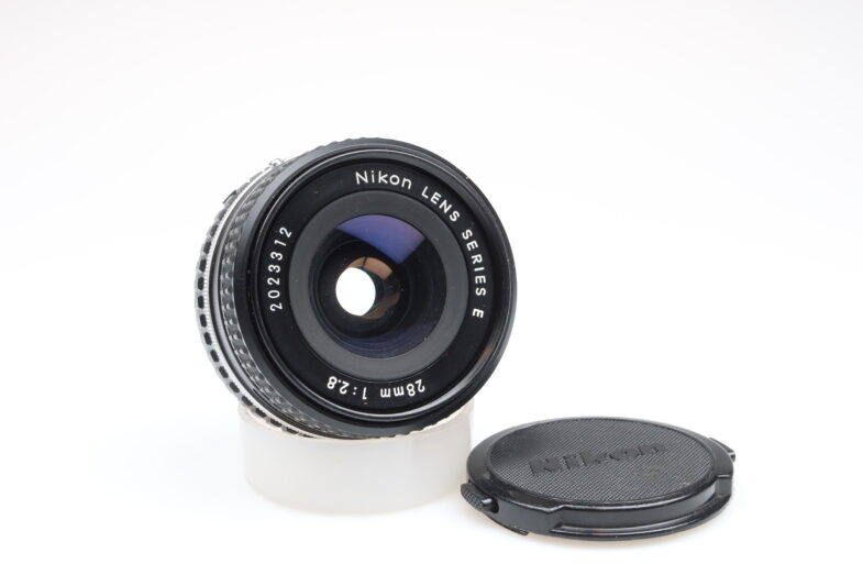Nikon 28mm f2.8 Serie E AiS Objektiv