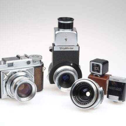 Voigtländer Prominent Kamera Ultron 50mm f2 Skoparon 35mm f3.5 Objektiv Telomar 100mm f5.5