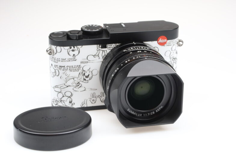 Leica Q2 Disney 100 Years of Wonder 19092 full Set 99534 near mint – Bild 3