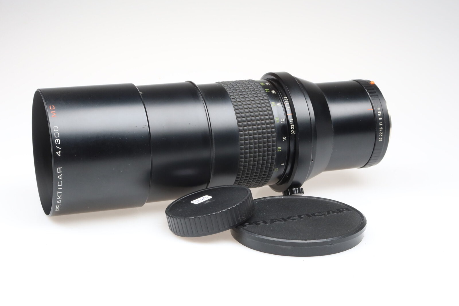 IMG_6632 Carl Zeiss Prakticar 300mm f4 red MC Objektiv Lens