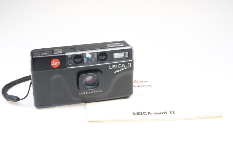 Leica Mini II Kamera Camera Elmar 35mm f3.5 Objektiv lens Leitz