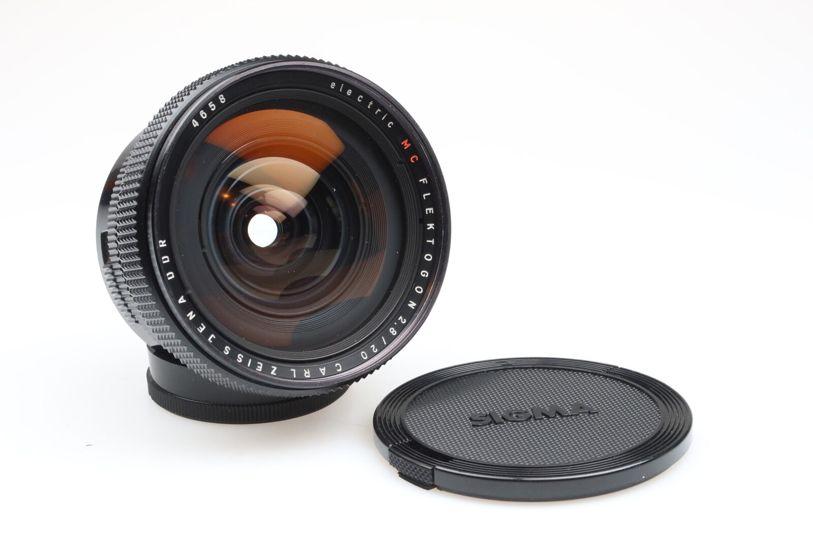 IMG_9490 Carl Zeiss Flektogon electric MC 20mm f2.8 lens M42 mount
