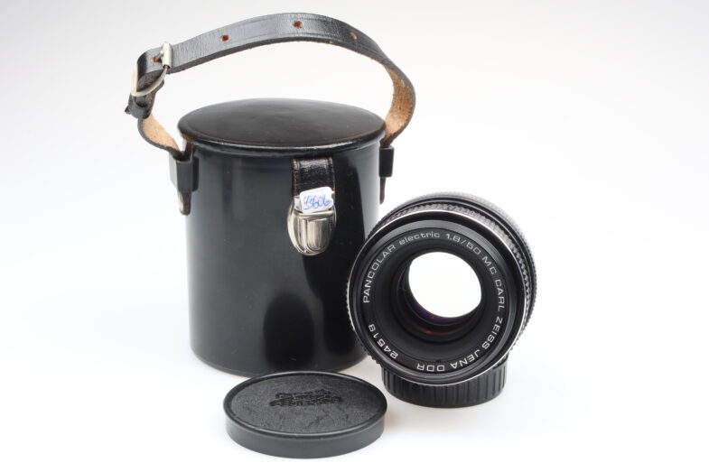 Carl Zeiss Pancolar electric 50mm f1.8 MC lens M42 mount