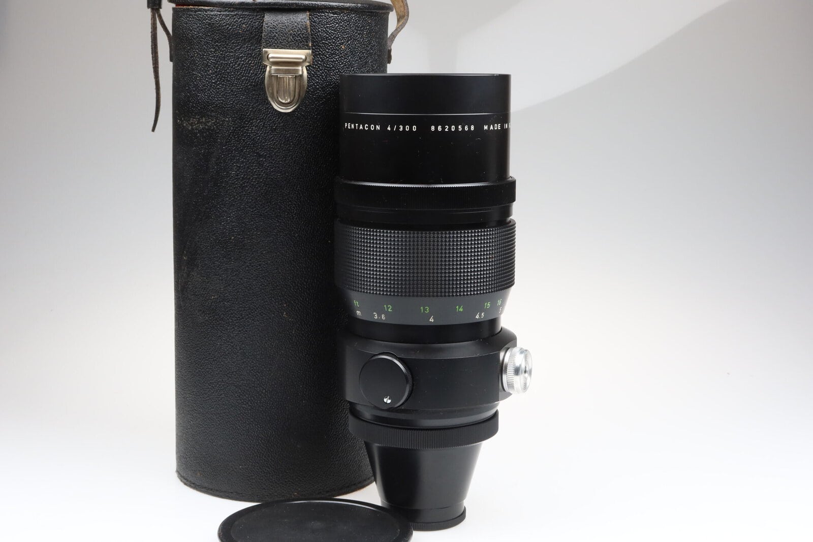 IMG_8726 Pentacon 300mm f4 Objektiv M42 Anschluss mount