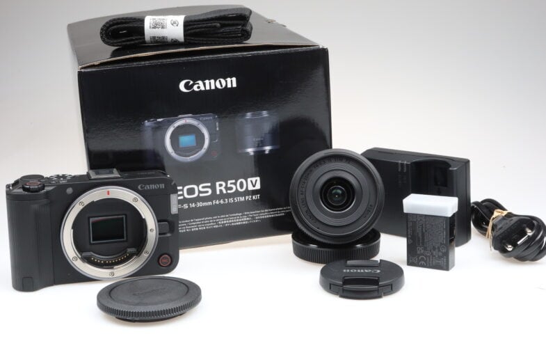 Canon EOS R50V Kamera RF-S 14-30mm f4-6.3 lens