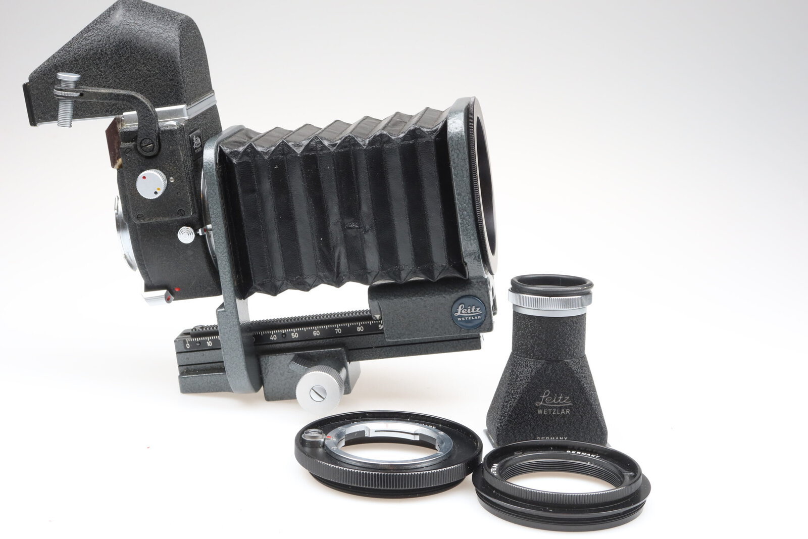 IMG_0380 Leica Visoflex III view finder 16556 Leica M Balgengerät Leitz