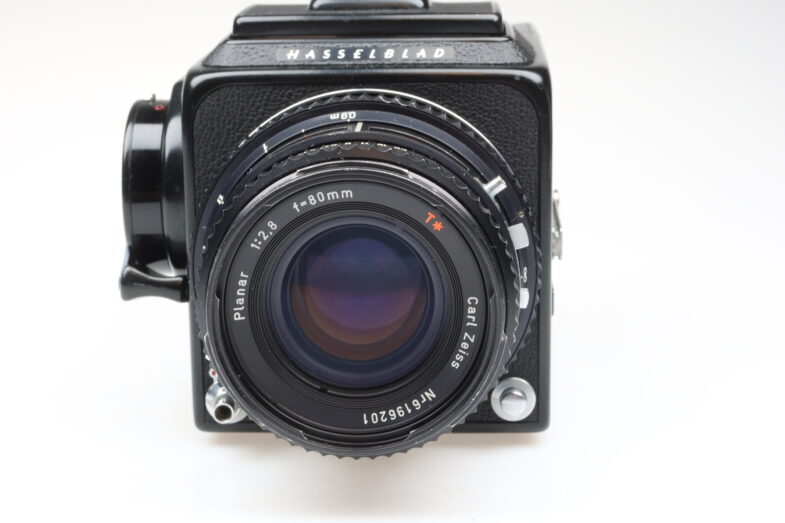 Hasselblad 500C/M Kamera Zeiss Planar 80mm f2.8 T* lens 99787 – Bild 3