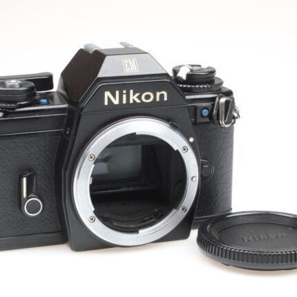 Nikon EM Kamera camera