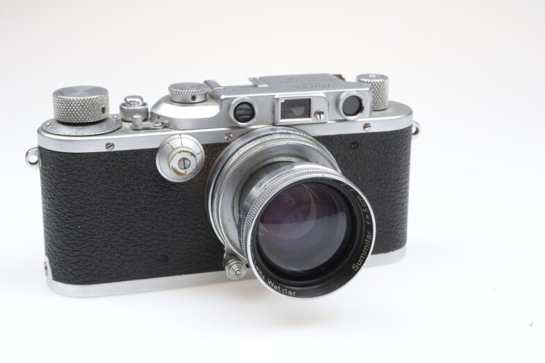 Leica III a IIIa Kamera Camera Summitar 5cm f2 Objektiv lens Leitz