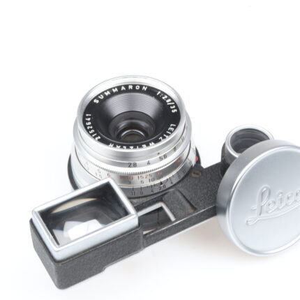 Leica Summaron M 35mm f2.8 Objektiv lens mit Brille Infinity Lock Leitz