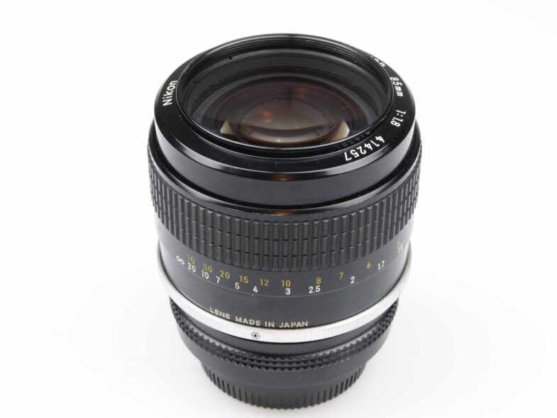 Nikon Nikkor 85mm f1.8 non Ai Objektiv Lens 97506 - Image 2