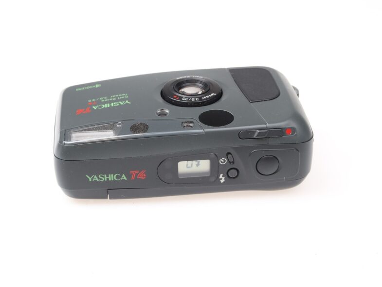 Yashica T4 Kamera camera Carl Zeiss Tessar 35 mm f3.5 T* Objektiv lens 98044 – Bild 5