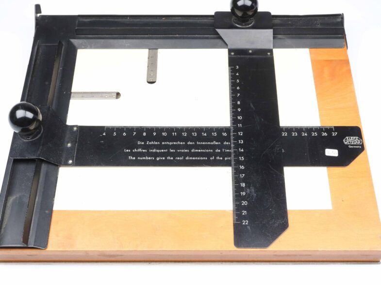 Leica Vergrößerungsrahmen Magnifying frame 27x22cm Leitz 96147 – Bild 2