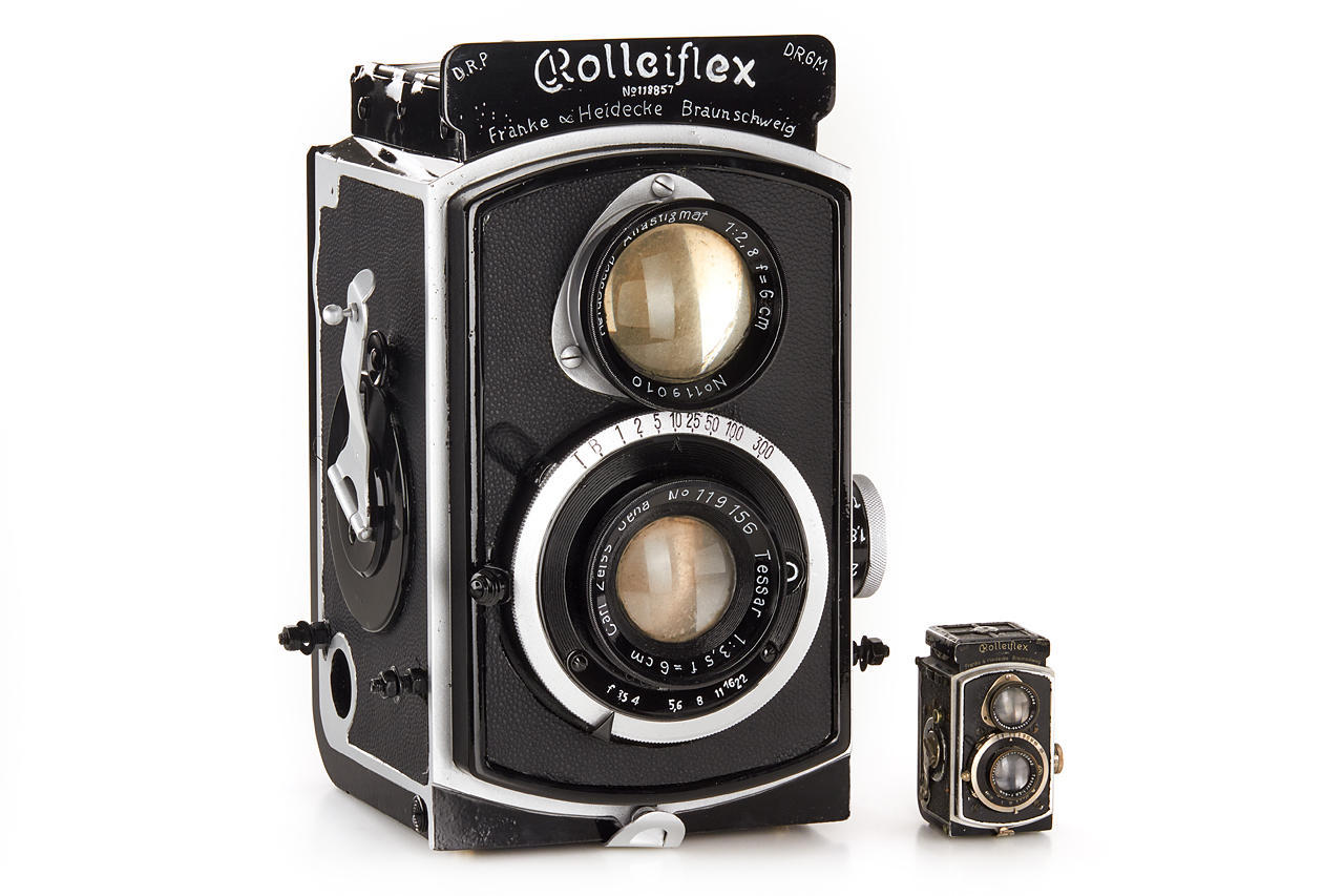 Rolleiflex-4x4-oversized-display-model-Riesen-Dummy-Werbung-79653-152299076651 Rolleiflex 4x4 oversized display model Riesen Dummy Werbung 79653 - Image 1