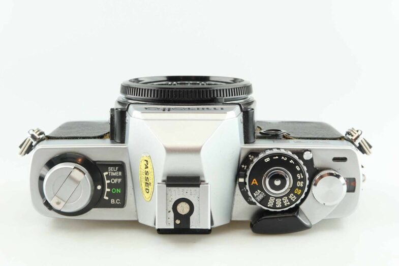 Minolta XG2 mit Rokkor 1,7 50 mm Tokina 135 Vivitar 24 und 75 205 Macro 87139 – Bild 4