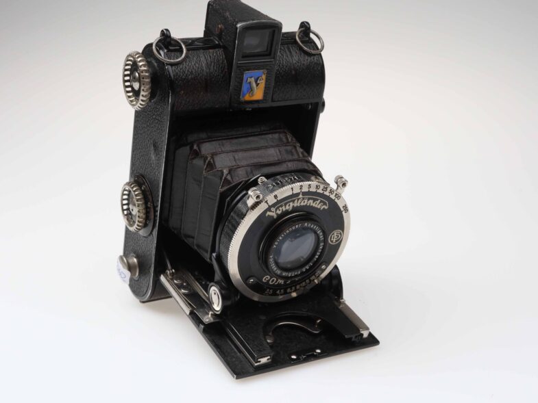 Voigtländer Virtus 4.5 x 6 Kamera camera  Skopar 75mm f3.5 Objektiv lens 97652 – Bild 1