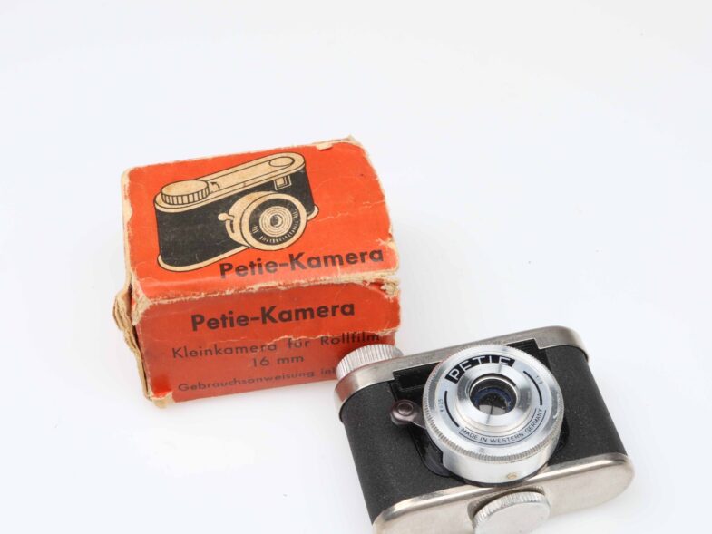 Petie Kamera Miniaturkamera miniature Kamera Walter Kunik 97047 near mint - Image 1