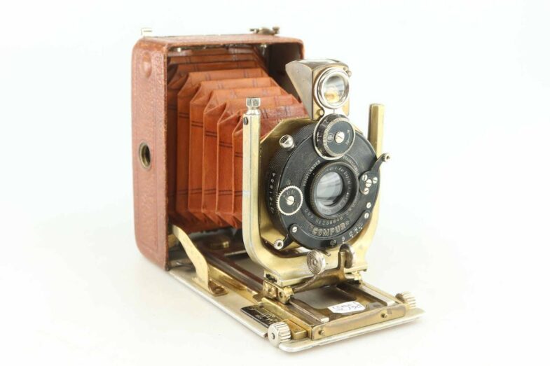 Voigtländer Bergheil 4,5x6 Luxus Deluxe Radiar 80mm camera