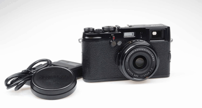 FujiFilm X100 EXR Kamera Finepix Super EBC 23mm lens near mint wie neu 96528 - Image 1