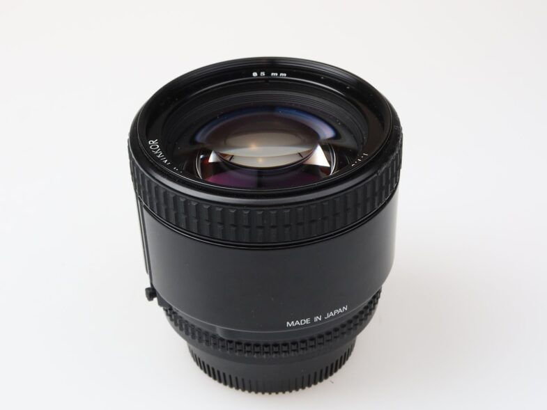 Nikon Nikkor AF 85mm f1.8 Objektiv Lens 97686 – Bild 4