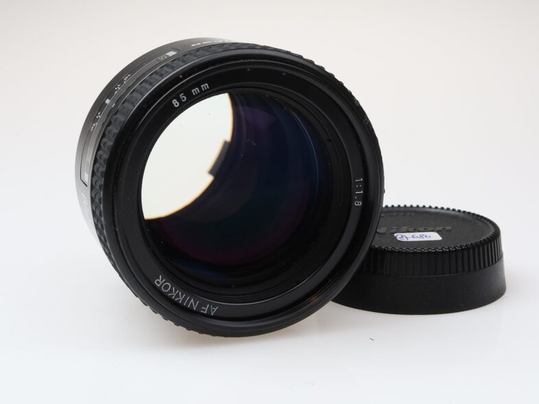 Nikon Nikkor AF 85mm f1.8 Objektiv Lens 97686 – Bild 5