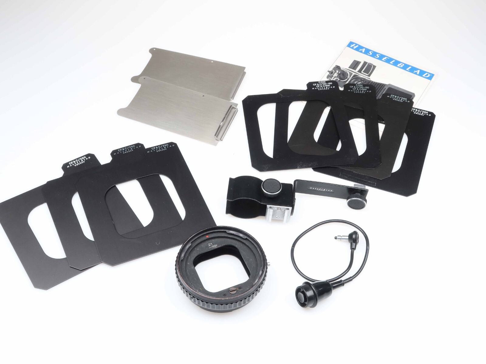 Hasselblad-Zubehoer-500C-500CM-Magazinschieber-Fernausloeser-97556-LOT-157053302356 Hasselblad Zubehör 500C 500CM Magazinschieber Fernauslöser 97556 LOT - Image 1