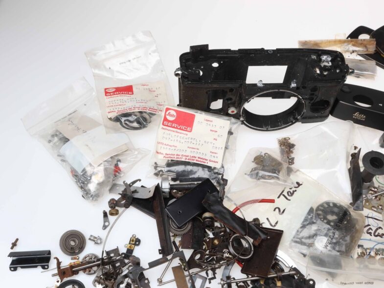 Leica SL SL2  Zubehör Ersatzteile Accessories Spare part Leitz 97204 - Image 3