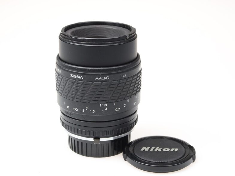 Sigma 90mm f2.8 Macro MC Objektiv lens Contax c/y Anschluss mount 98110 – Bild 1