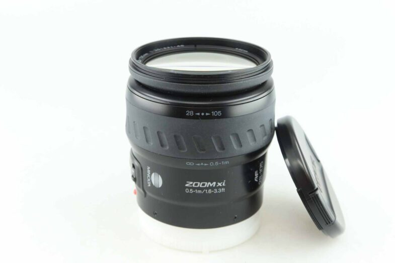 Minolta MAXXUM AF ZOOM Xi 3,5 4,5 28 105 mm 87767 - Image 1