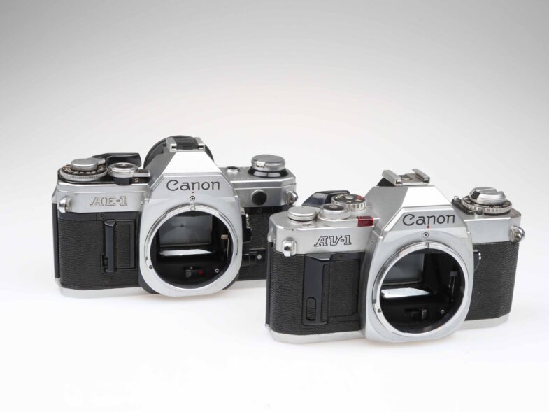 Canon AE-1  und AV-1 Kamera Camera Canon FD 35-70mm 70-210mm Objektiv lens 97446 – Bild 2
