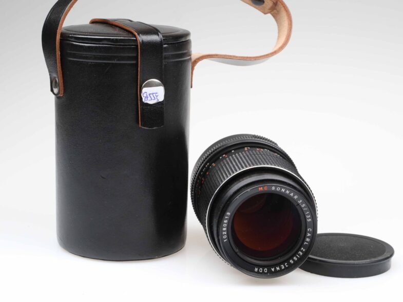 Zeiss Sonnar 135mm f3.5 MC Objektiv lens M42 Anschluss mount 97559 – Bild 1
